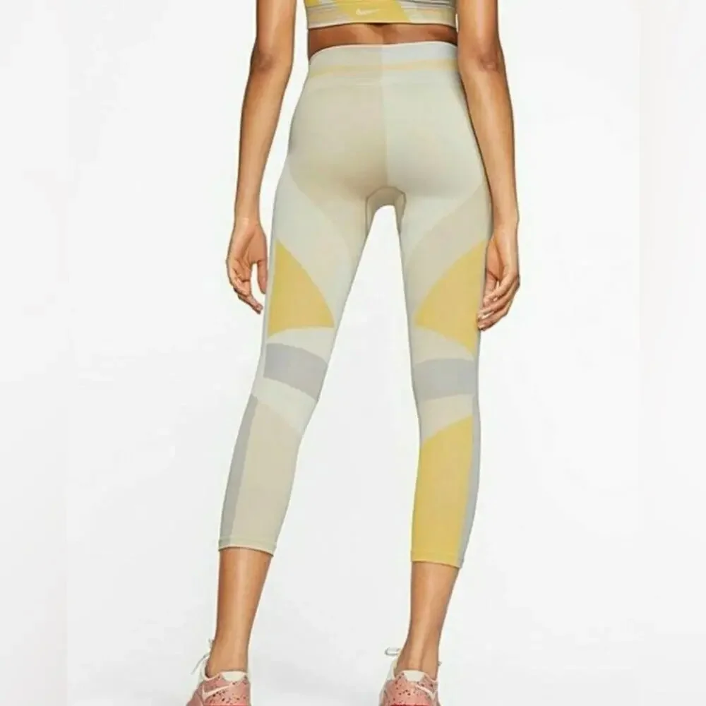 NIKE Sculpt LUX ICON CLASH Seamless 7/8 Training Knit Leggings yellow colorblock